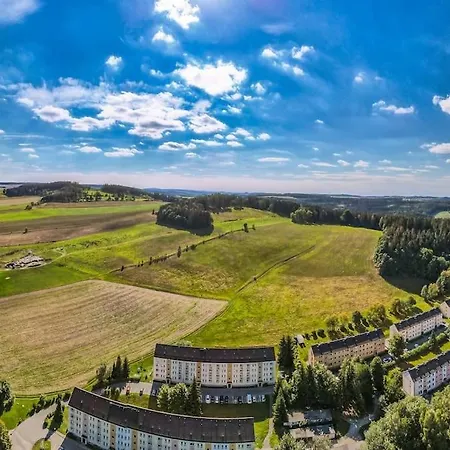 Franzis Feriendomizil Im Herzgebirge Am Skihang *